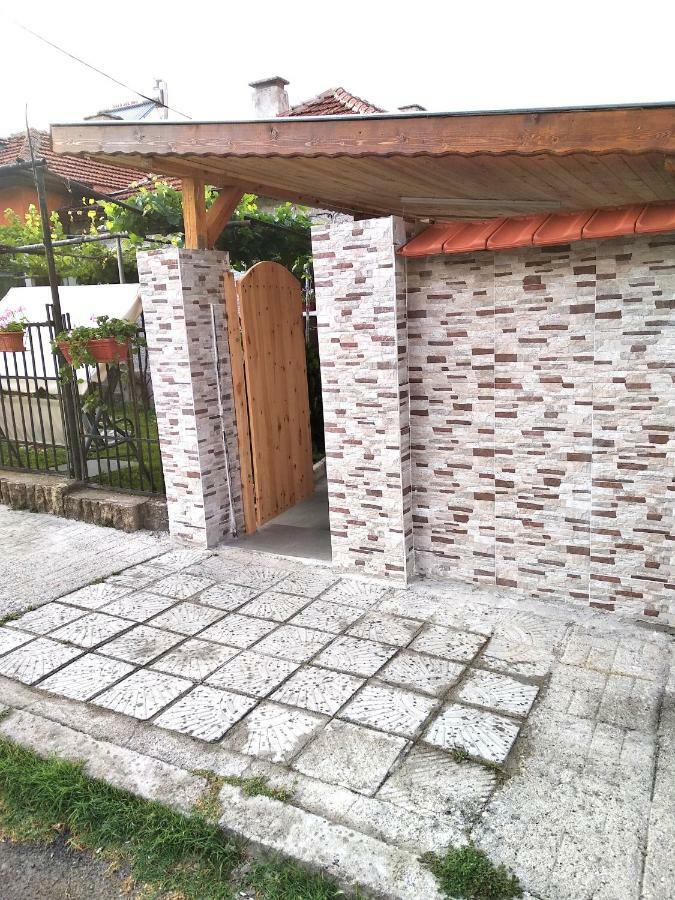 Къща Карби Kŭrdzhali Extérieur photo